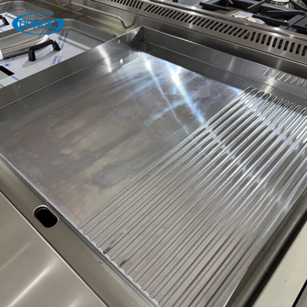 3 700 Series Electric/gas Griddle with Cabinet/oven