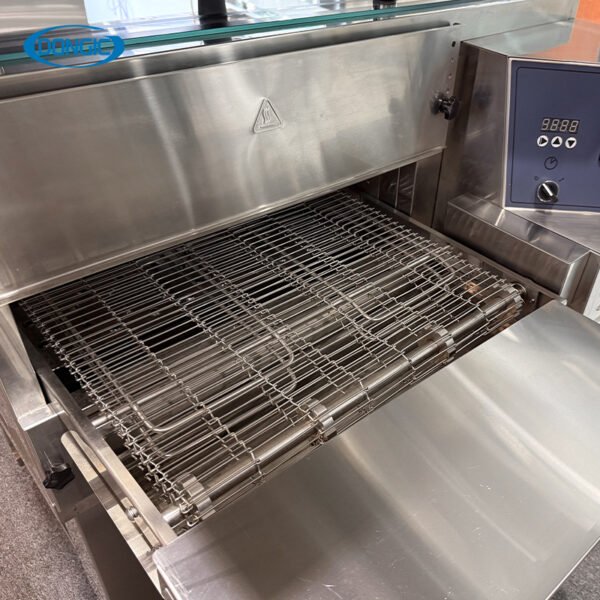 4 Conveyor Belt Pizza Oven