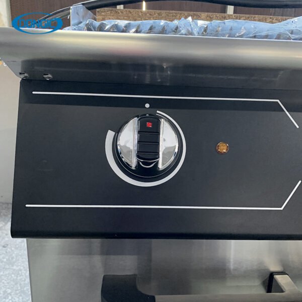 700 Series Gas/Electric Broiler Station with Storage Base
