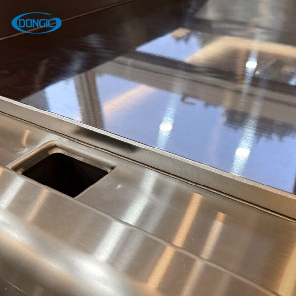 5 Commercial Countertop Flat Top Griddle with Integrated Grease Management System