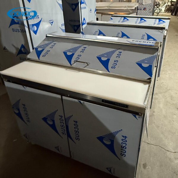 1/2/3 Doors Commercial Refrigerator for Salad Preparation